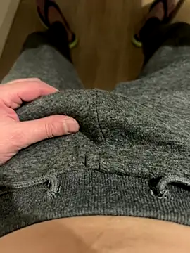 Snapshot of Bravissimo81 chatting on 27, 11, 2025 Bravissimo81 online show from 27, 11, 2025