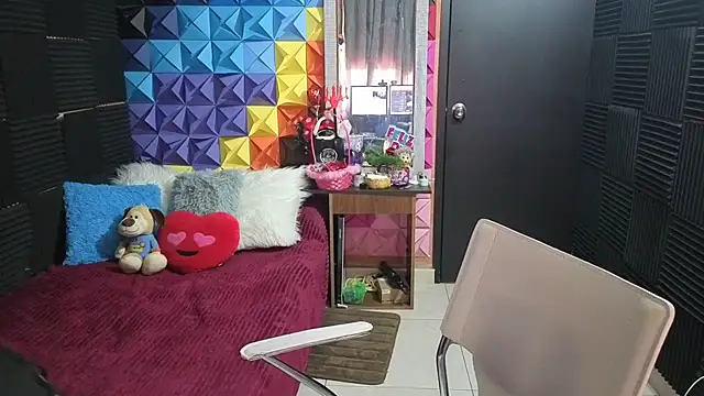 katifoxx online show from 7, 10, 2025