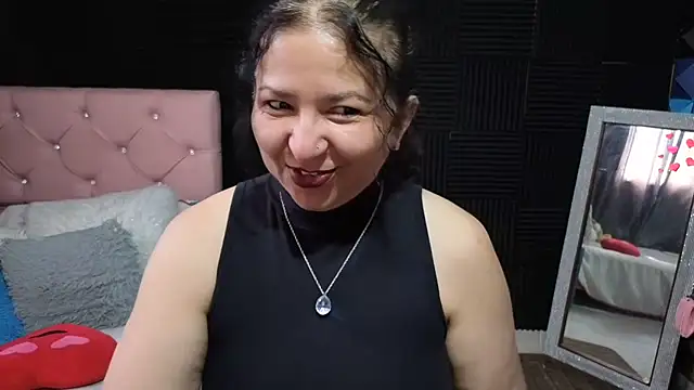 Snapshot of katifoxx chatting on 30, 6, 2026 katifoxx online show from 30, 6, 2026