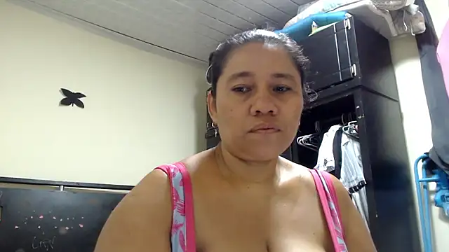 adrixxx38 online show from 29, 4, 2026