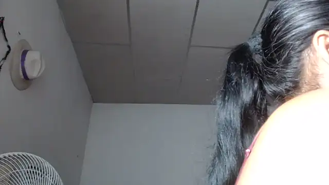 adrixxx38 online show from 4, 12, 2025