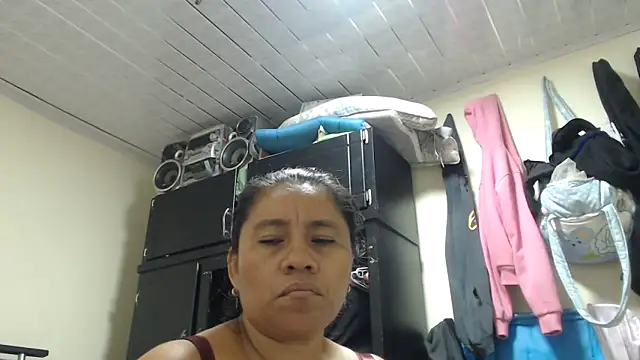 adrixxx38 online show from 12, 4, 2026