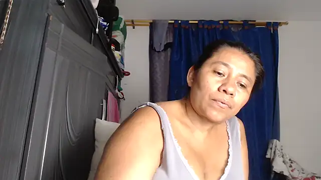 adrixxx38 online show from 4, 4, 2026