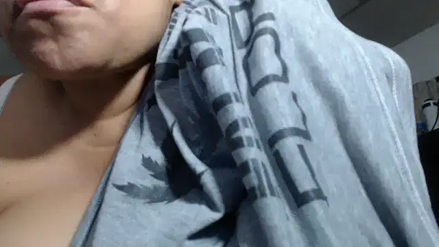 adrixxx38 online show from 15, 2, 2026