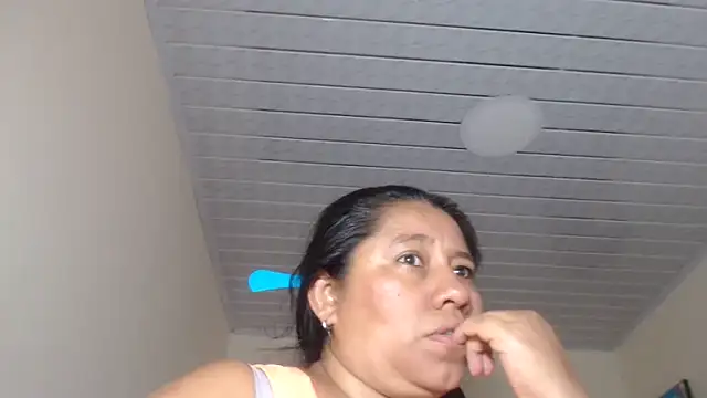 adrixxx38 online show from 28, 9, 2025