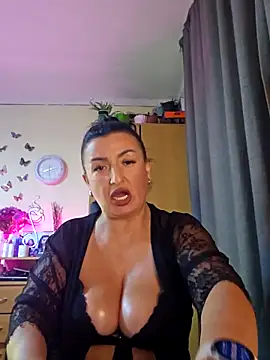 Hotangel75 online show from 5, 10, 2025