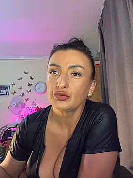 Snapshot of Hotangel75 chatting on 17, 7, 2026 Hotangel75 online show from 17, 7, 2026