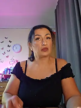 Hotangel75 online show from 4, 11, 2025