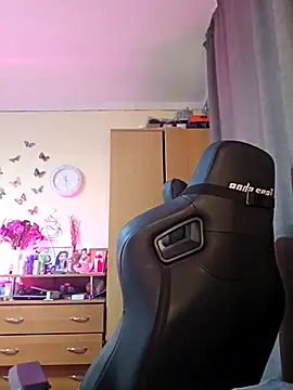 Hotangel75 online show from 7, 10, 2025