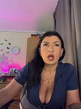 Snapshot of Hotangel75 chatting on 4, 7, 2026 Hotangel75 online show from 4, 7, 2026