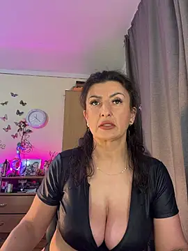 Hotangel75 online show from 17, 5, 2026