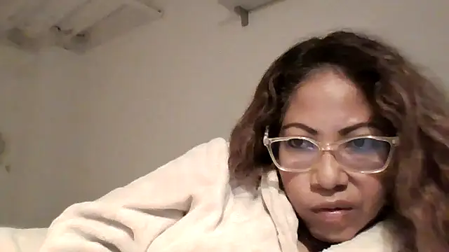 Snapshot of mila38 chatting on 10, 1, 2025 mila38 online show from 10, 1, 2025