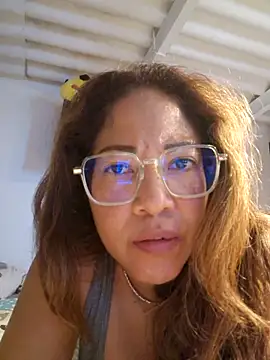 mila38 online show from 18, 4, 2026