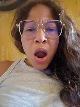 mila38 online show from 3, 8, 2026