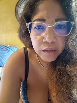 Snapshot of mila38 chatting on 17, 10, 2025 mila38 online show from 17, 10, 2025