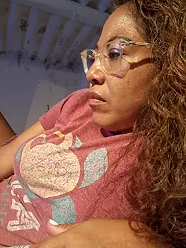 Snapshot of mila38 chatting on 24, 10, 2025 mila38 online show from 24, 10, 2025