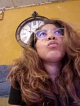 Snapshot of mila38 chatting on 24, 11, 2025 mila38 online show from 24, 11, 2025