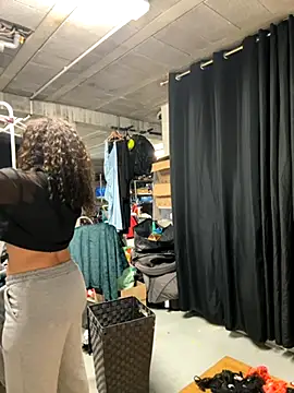 Clara-xoxo online show from 30, 11, 2025