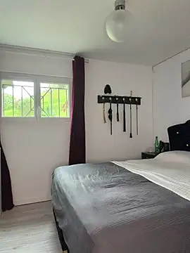 Clara-xoxo online show from 13, 4, 2026