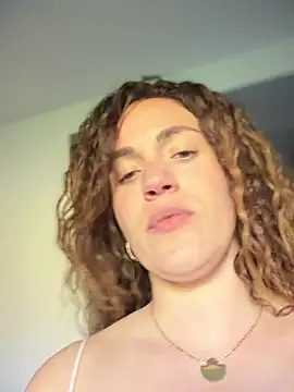 Snapshot of Clara-xoxo chatting on 1, 3, 2026 Clara-xoxo online show from 1, 3, 2026