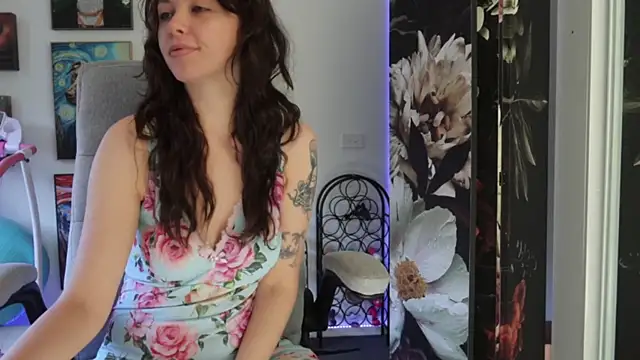 Snapshot of makiyahbelle chatting on 3, 1, 2025 makiyahbelle online show from 3, 1, 2025