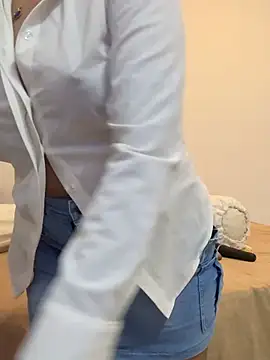 Snapshot of angelwavy chatting on 28, 2, 2026 angelwavy online show from 28, 2, 2026