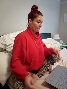 HollyTattoo online show from 12, 2, 2026