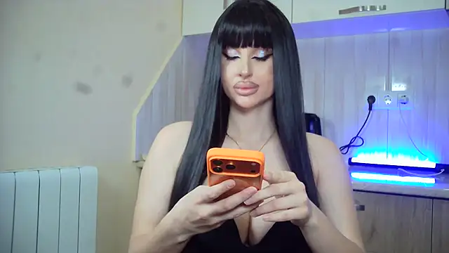 Lady Joli online show from 17, 7, 2026