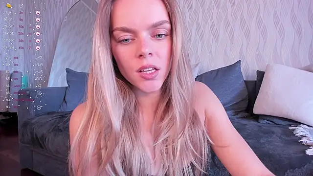 Snapshot of CharliSweet chatting on 19, 6, 2026 CharliSweet online show from 19, 6, 2026