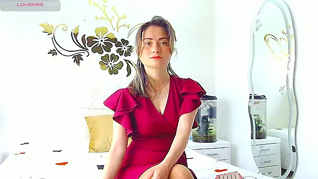 MarcelaFlores online show from 9, 7, 2026