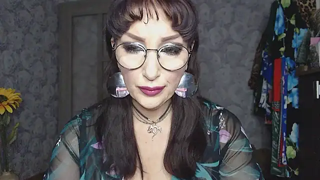 Snapshot of Aziza1 chatting on 17, 7, 2026 Aziza1 online show from 17, 7, 2026