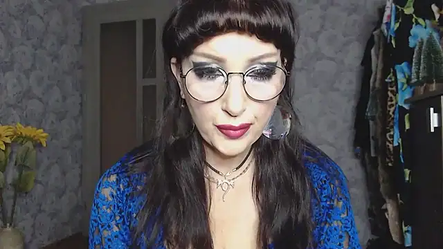 Aziza1 online show from 21, 9, 2025