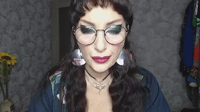 Aziza1 online show from 17, 12, 2025