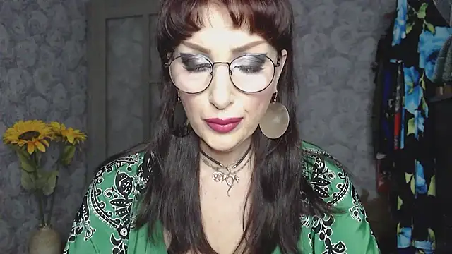 Snapshot of Aziza1 chatting on 12, 6, 2026 Aziza1 online show from 12, 6, 2026