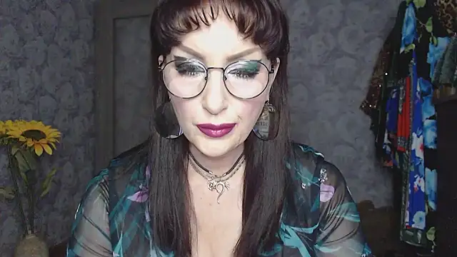 Snapshot of Aziza1 chatting on 7, 7, 2026 Aziza1 online show from 7, 7, 2026