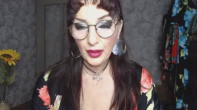 Snapshot of Aziza1 chatting on 19, 6, 2026 Aziza1 online show from 19, 6, 2026