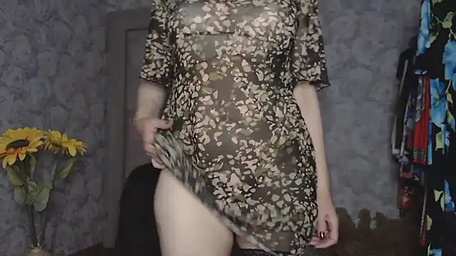 Snapshot of Aziza1 chatting on 22, 6, 2026 Aziza1 online show from 22, 6, 2026
