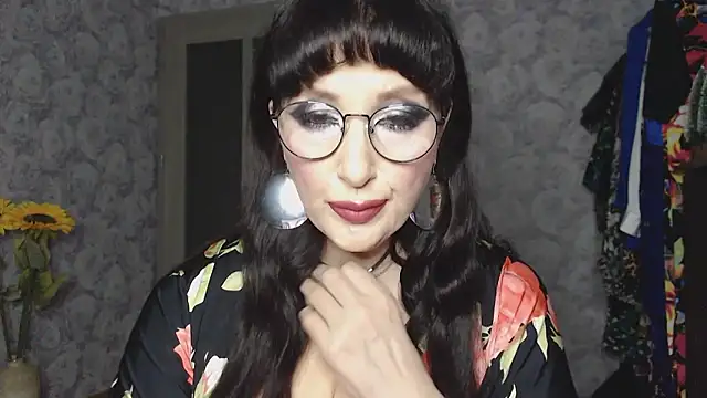 Aziza1 online show from 21, 3, 2025