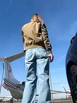 Etwas neugierig online show from 9, 3, 2025