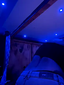 Etwas neugierig online show from 2, 10, 2025