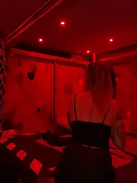 Etwas neugierig online show from 23, 10, 2025