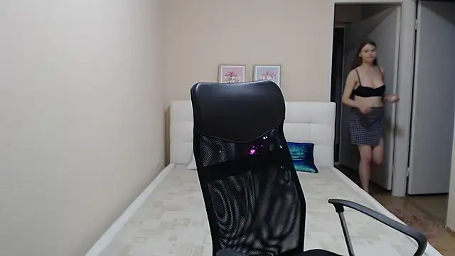 AnnaSweet18 online show from 3, 10, 2025