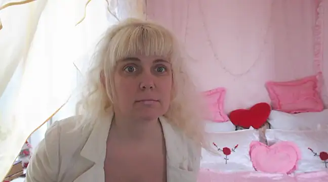 SunnySylvia online show from 23, 2, 2025