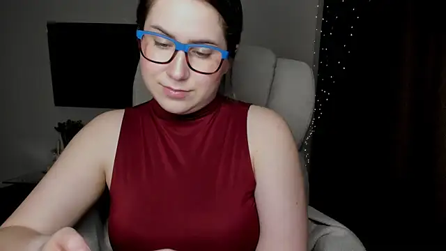 SeasonalSomeone online show from 28, 11, 2025