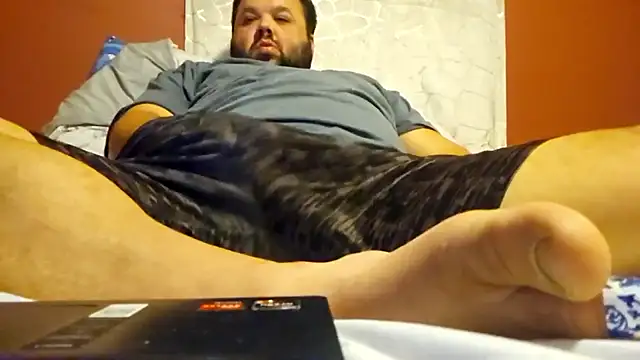 Snapshot of Strongbutgentle36 chatting on 12, 9, 2025 Strongbutgentle36 online show from 12, 9, 2025