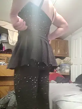 MaddyC6992 online show from 22, 12, 2025