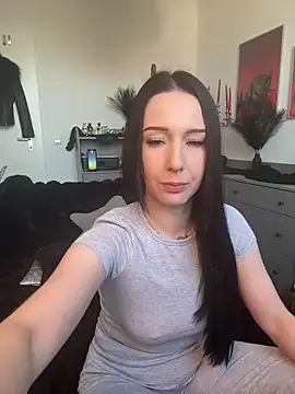 Trixie-Tainted online show from 19, 3, 2026