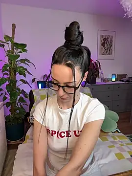 Trixie-Tainted online show from 15, 3, 2025