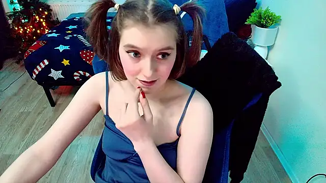 Snapshot of CranberryHot chatting on 3, 2, 2026 CranberryHot online show from 3, 2, 2026