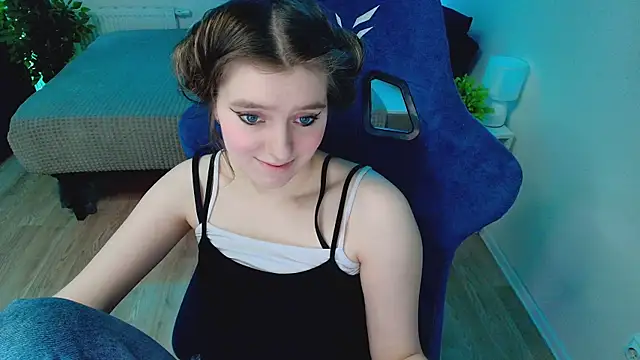 Snapshot of CranberryHot chatting on 15, 5, 2026 CranberryHot online show from 15, 5, 2026
